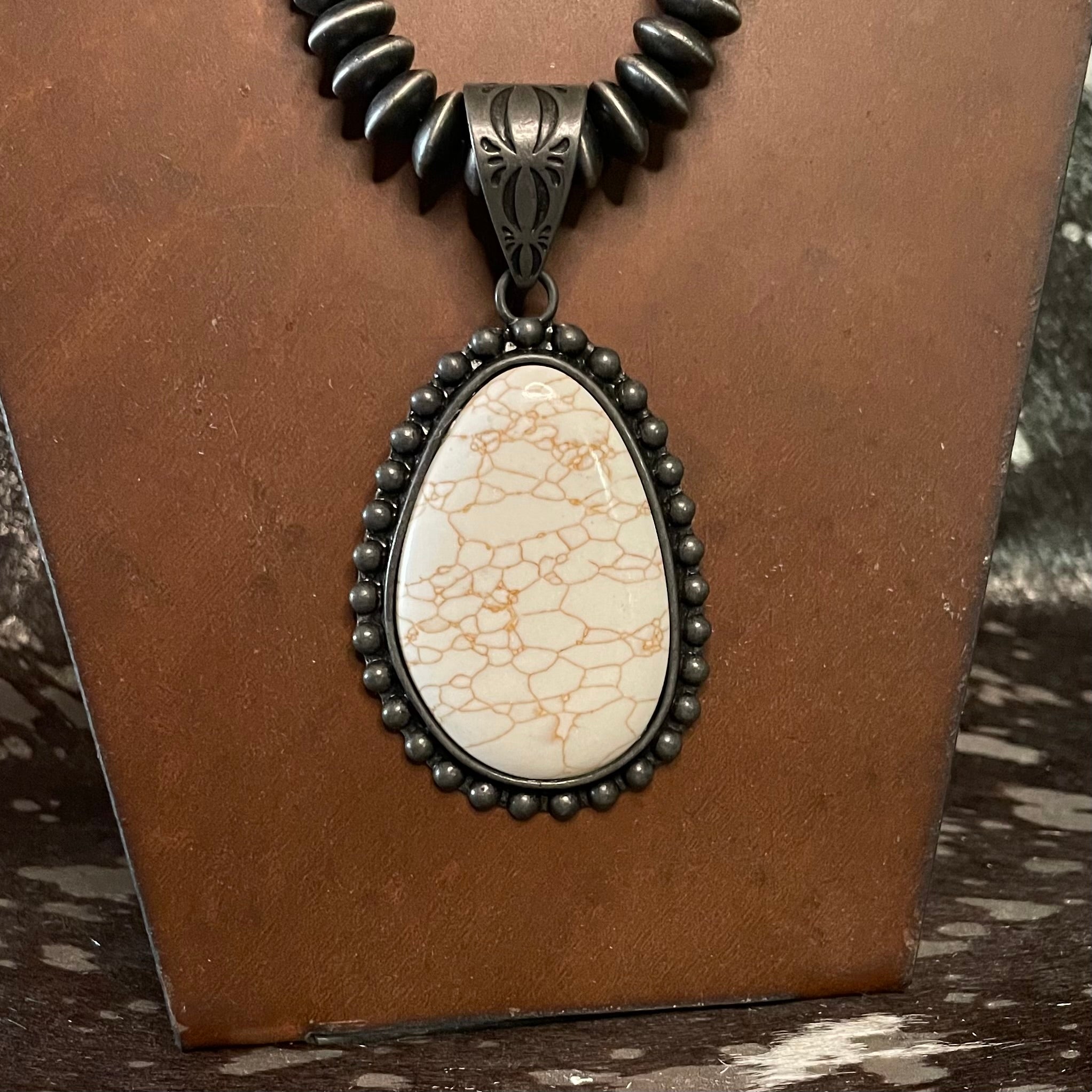Faux Navajo Pearl Beads White Teardrop Pendant Necklace